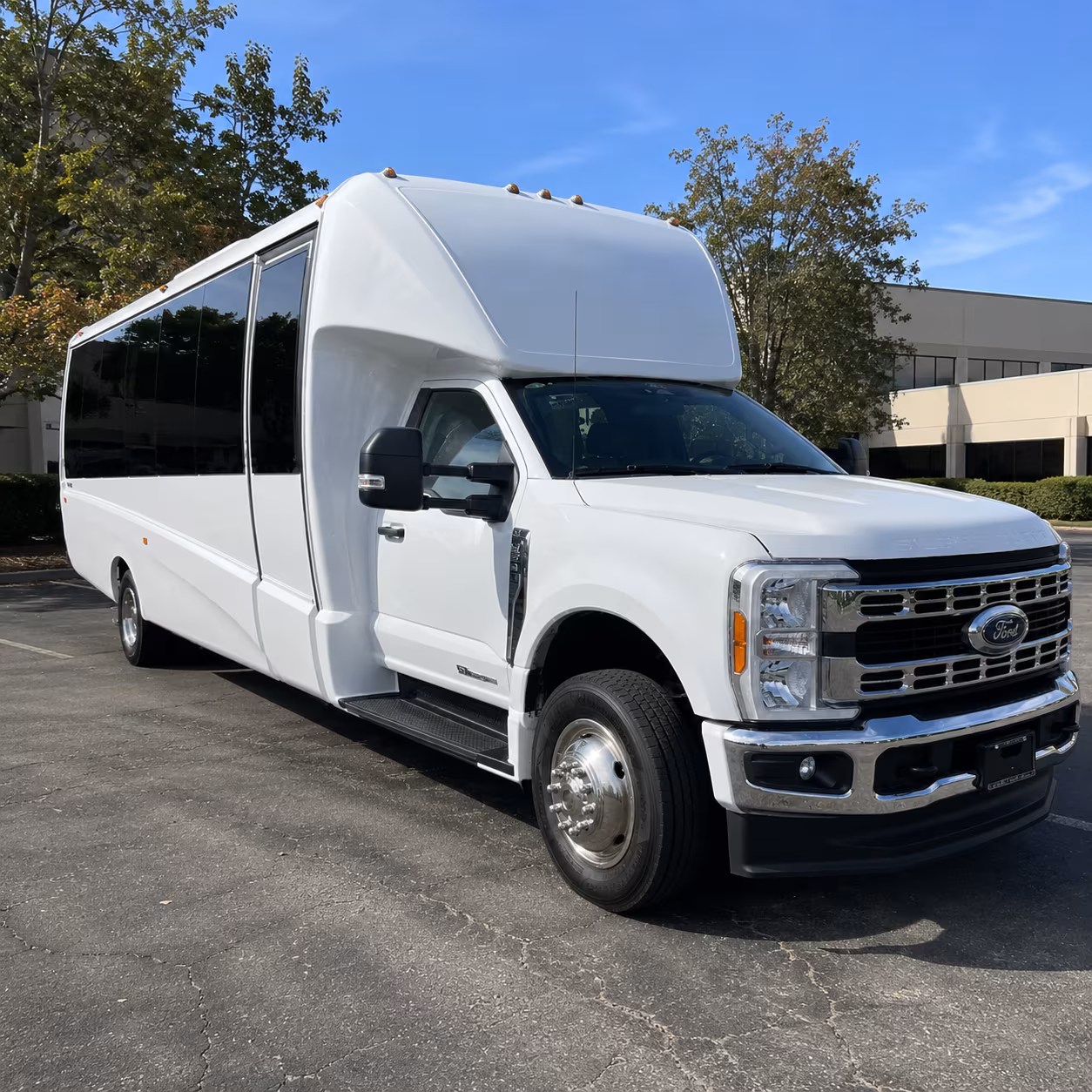 book the perfect ride for your next airport transfer 3