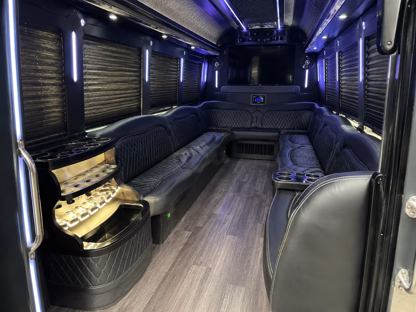 concert bus rentals to jiffy lube live and northern virginia amphitheaters